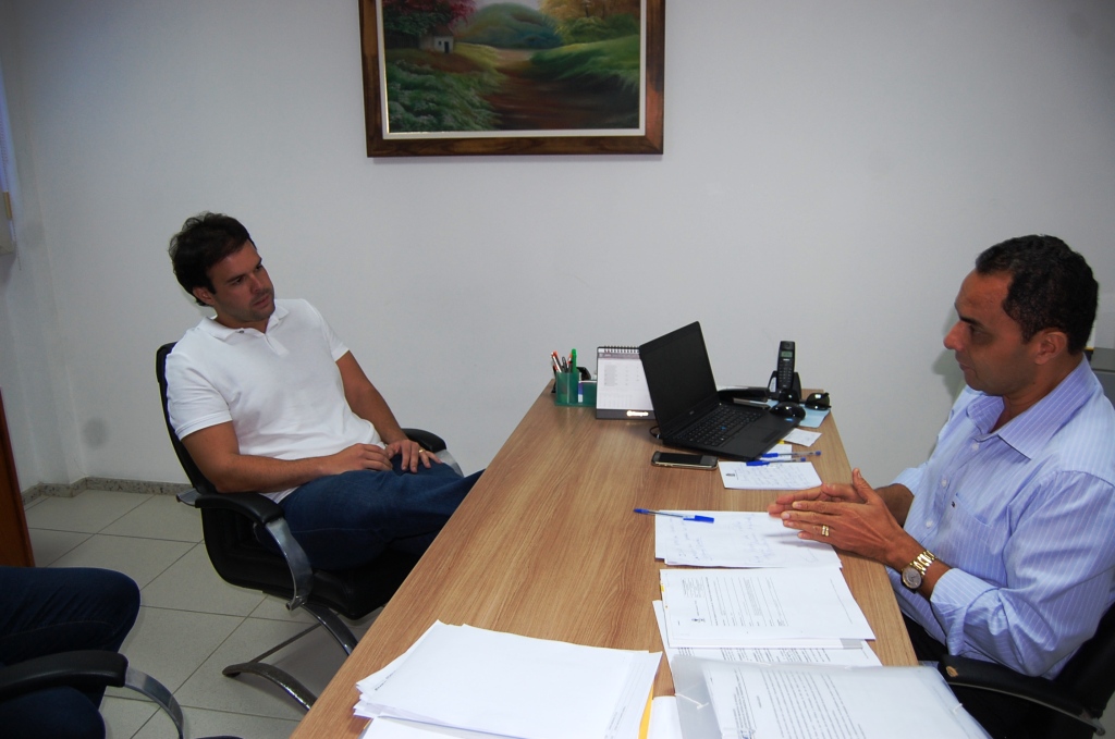 Superintendente da SMTT recebe a visita do Vereador Thiaguinho Batalha - SMTT Aracaju